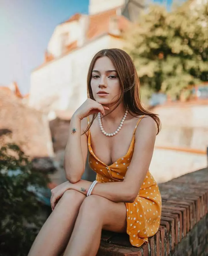 cum-a-ajuns-Mimi-influencer7