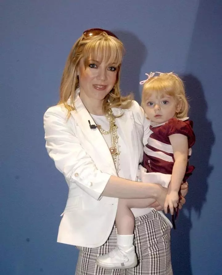 Cum arată și cu ce se ocupă azi fiica lui Edith González. Constanza Creel a împlinit 18 ani