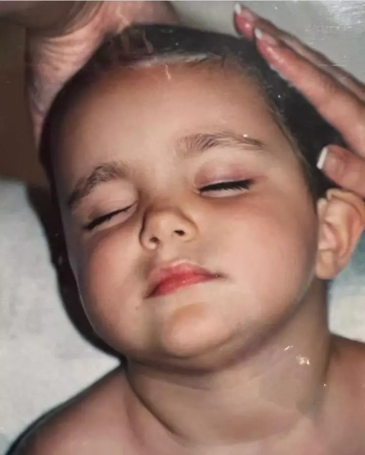 Andreea-Esca-Alexia-6