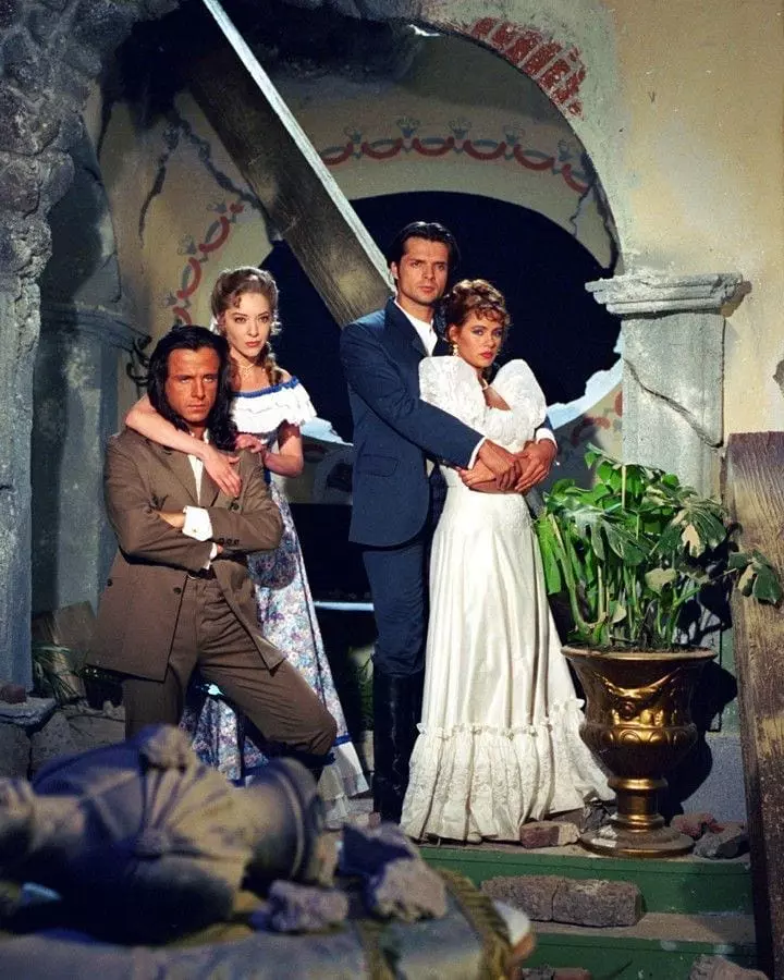 edurdo-palomo-edith-gonzalez-Ana-Colchero -Ariel-López- Padilla-inima-salbatica-1993