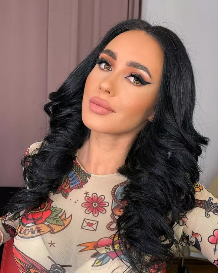 ella-tina-de-la-puterea-dragostei-4