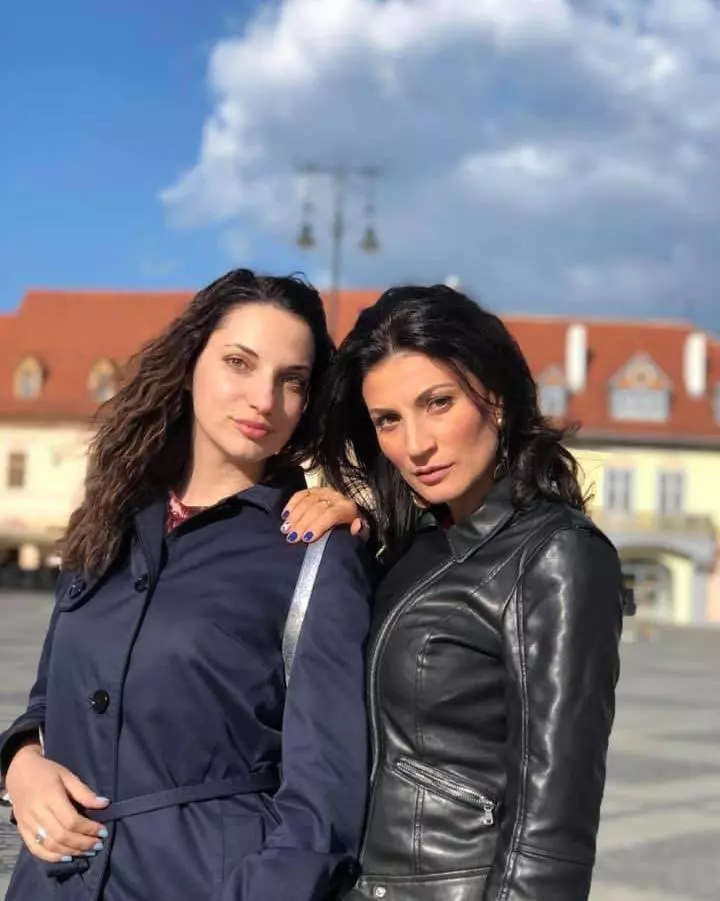 sora-ioanaei-g-270200772_643588789997228_463513558831422255_n