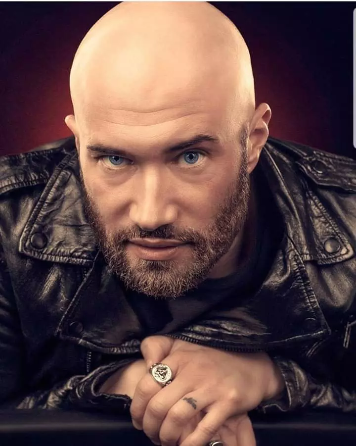 Mihai Bendeac s-a vaccinat anti covid cu AstraZeneca (4)