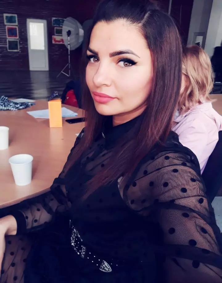 cine este Petronela Cinori de la Mireasa