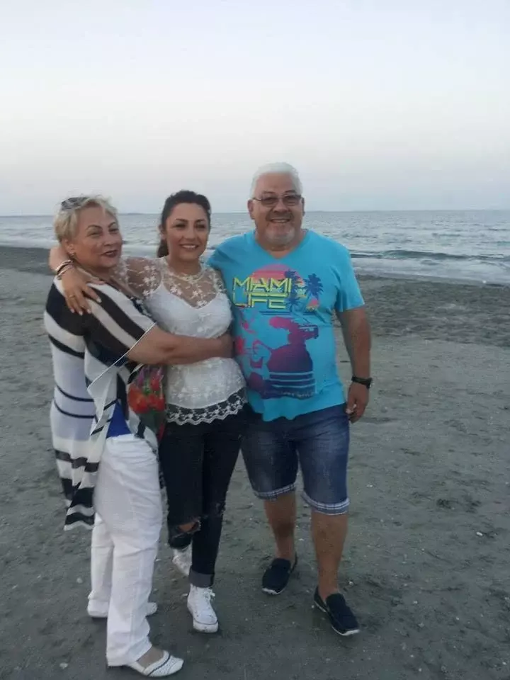 Andra si familia (2)
