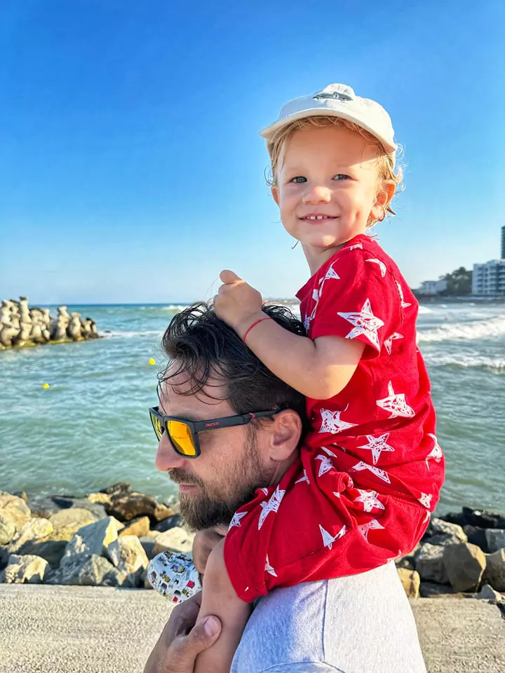 dani-otil-si-gabriela-prisacariu-imagini-superbe-din-luna-de-miere-8