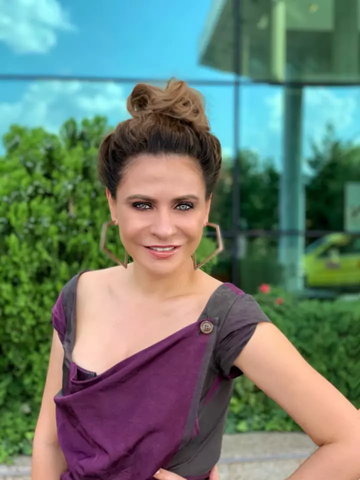 adina buzatu