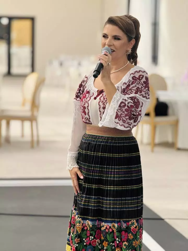 mariana ionescu capitanescu microfon