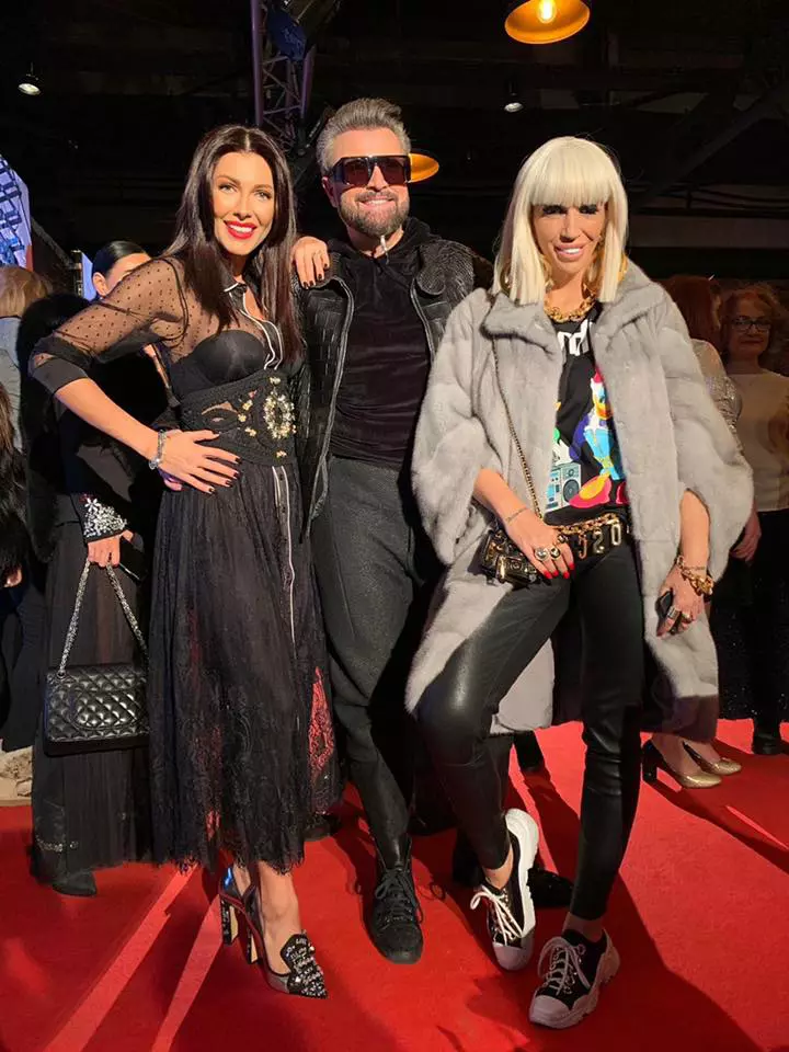 Raluca-Badulescu-46741274_459195957817876_4374623219760496640_n