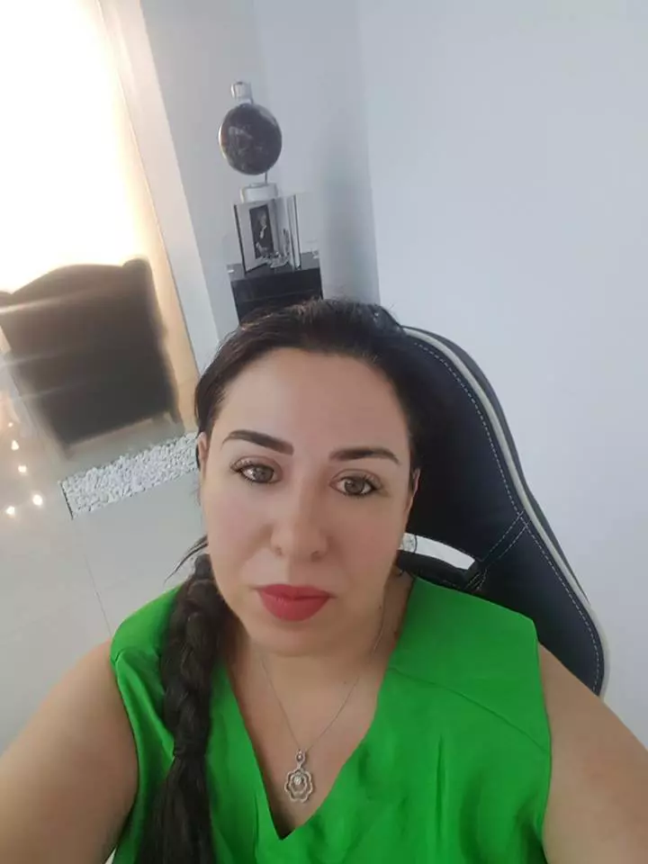 Oana Roman isi micsoreaza sanii 2