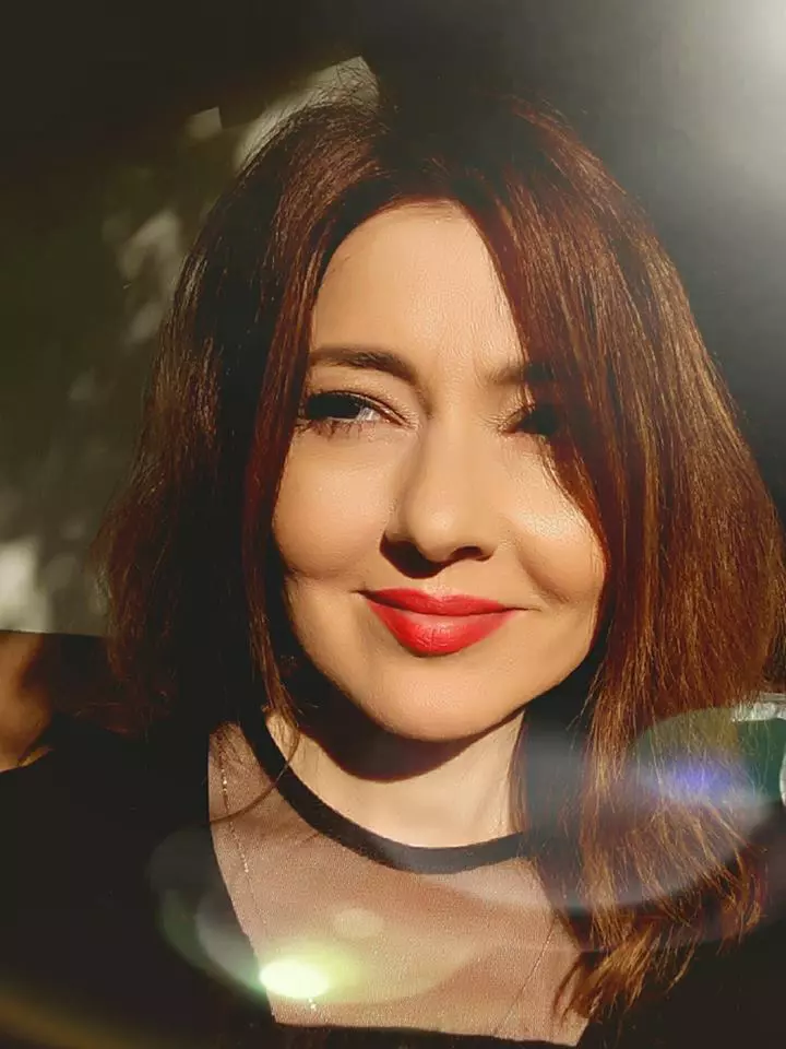 Cum arăta Oana Sârbu pe vremea când era doar un copil