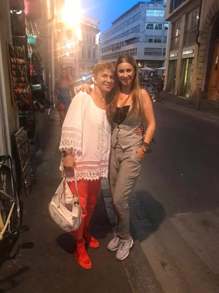 Ionela Prodan si Anamaria Prodan