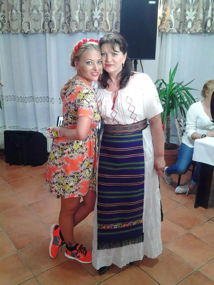 Delia si Gina Matache