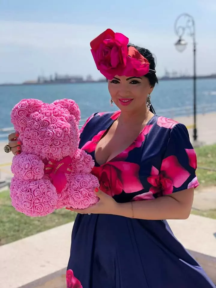 adriana-bahmuteanu-8