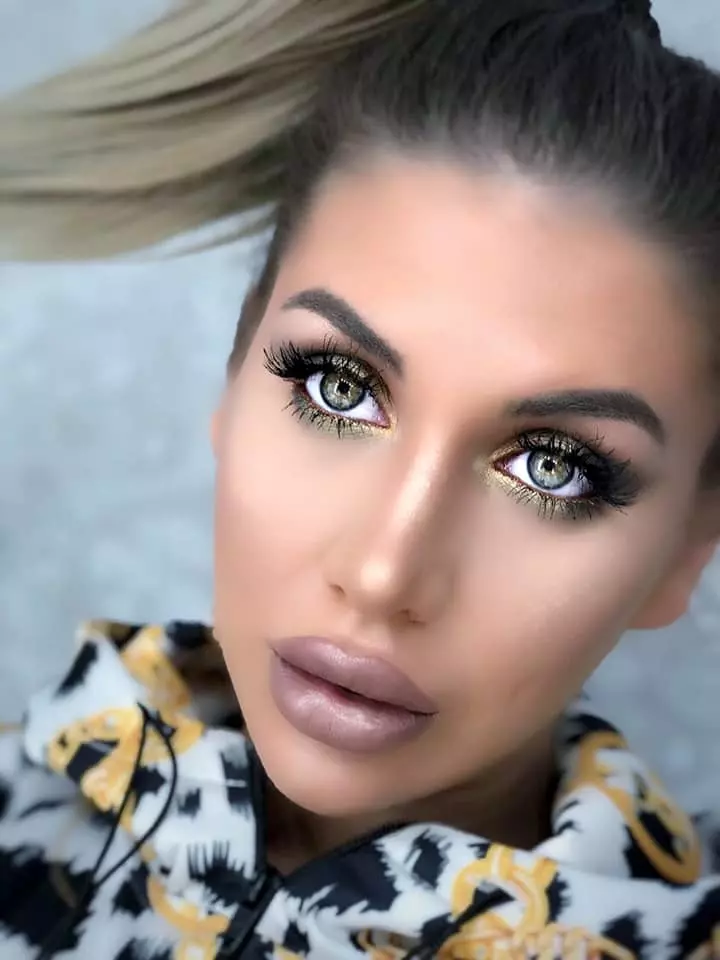 Alexandra de la Insula iubirii