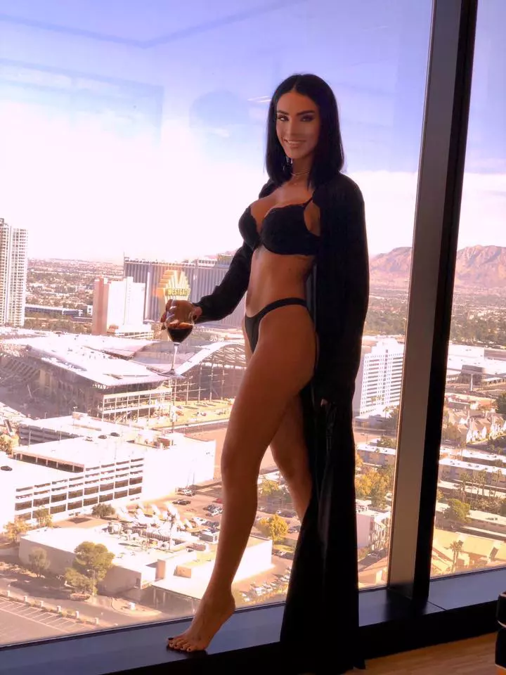 Adelina-Pestritu-6-1