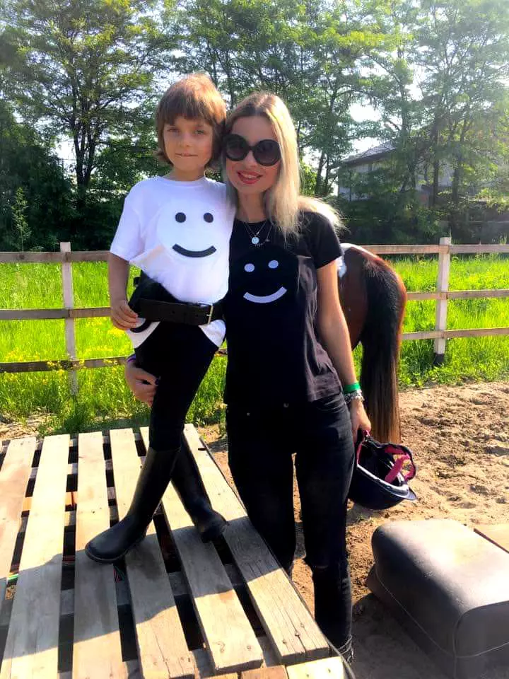 61048548_1927084520729216_4226065167189803008_n-1-1