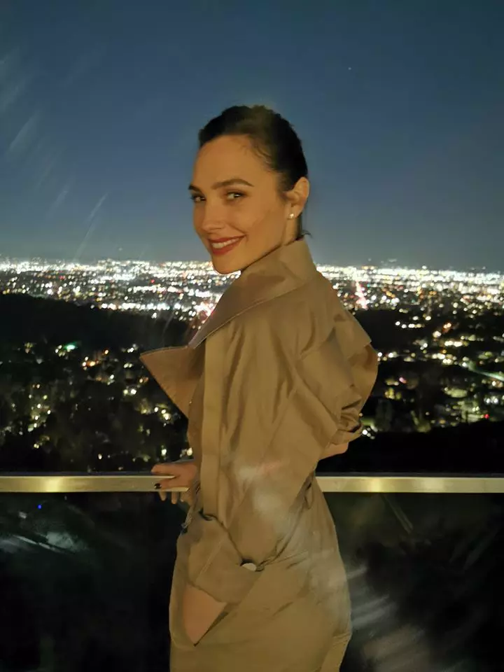 Gal-Gadot-6