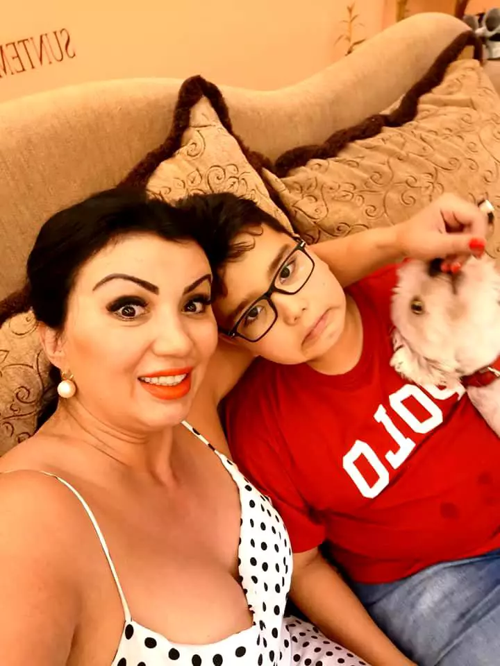 Adriana-Bahmuteanu-5-2