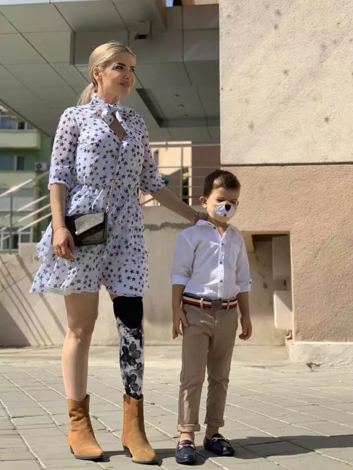 Stela-Bizdu-insarcinata-8