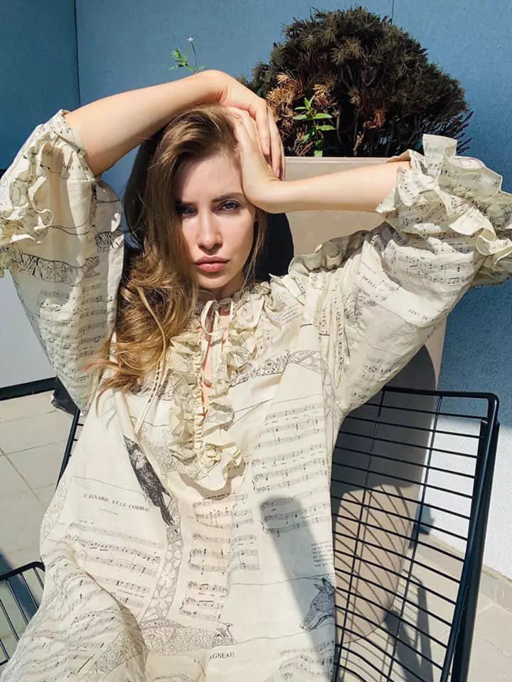 Adelina-Pestritu-Iulia-Albu-4