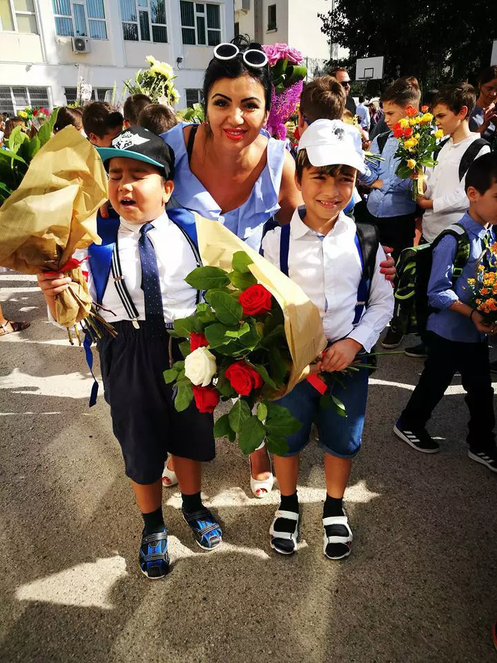 Adriana-Bahmuțeanu-și-a-revăzut-băieții-1