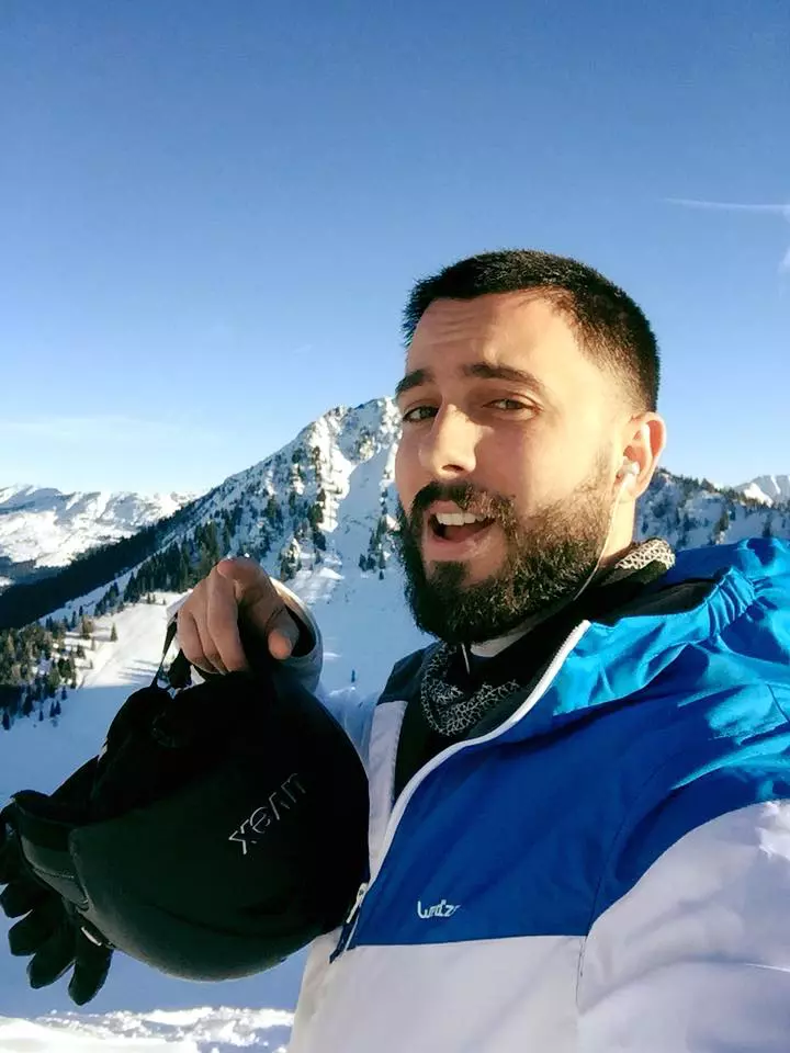 Cine-este-Taher-Sonu-căsătoriți-pe-nevăzute-2