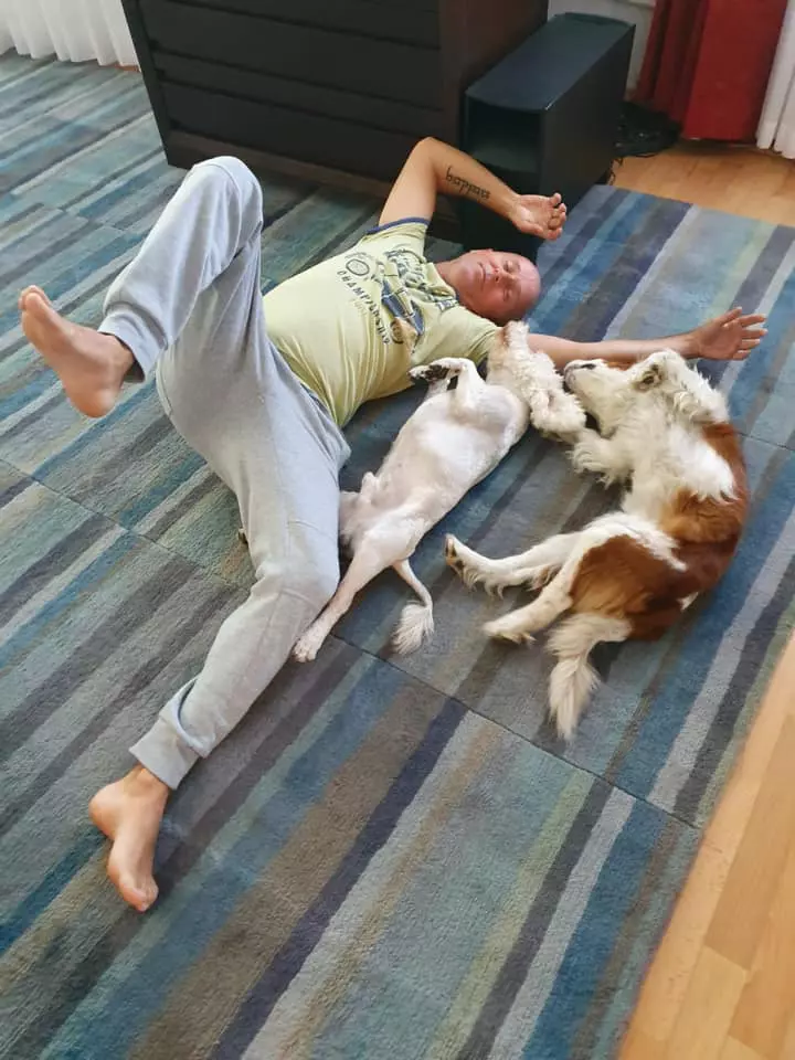 mugur-mihaescu-a-implinit-varsta-de-53-de-ani-dezvaluiri-din-copilarie-8