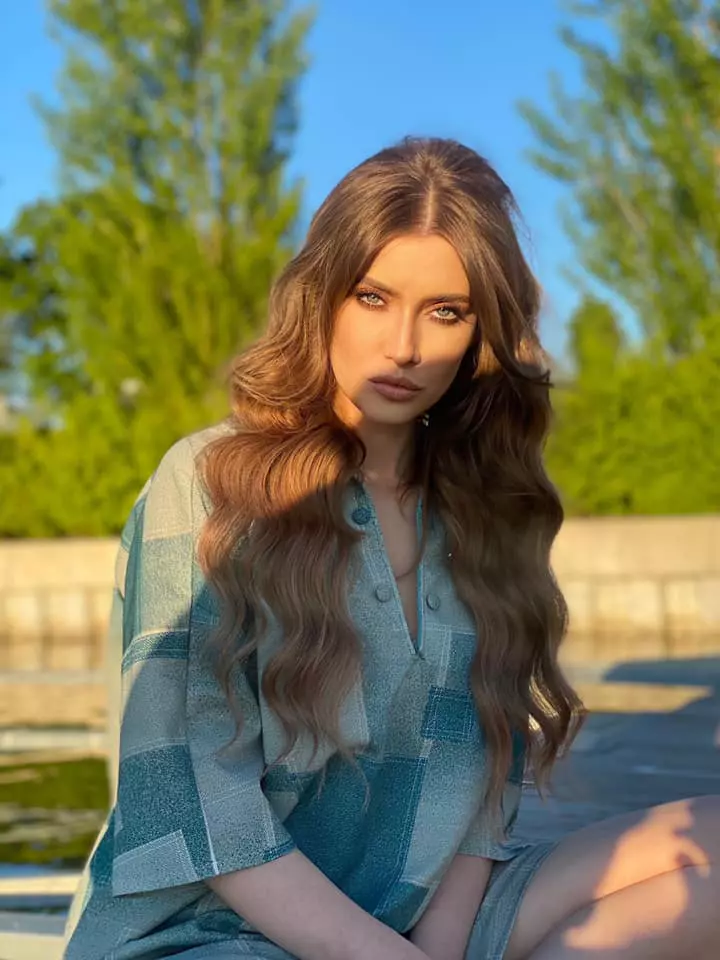 iulia-albu-emisiune-antena-stars-2