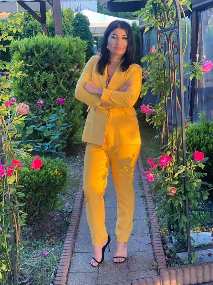 Ramona-de-la-Clejani-a-divortat-2