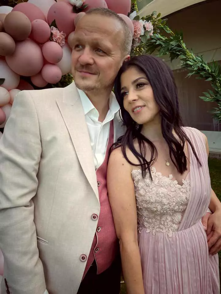 fosta-sotie-a-lui-razvan-simion-s-a-casatorit14