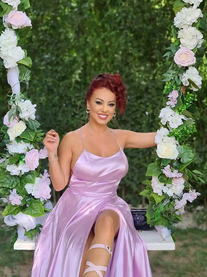 Larisa-Dragulescu-cover