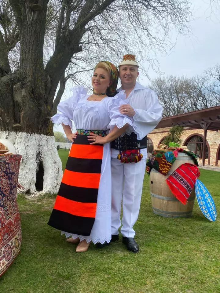 Artisti Lupu si Cornelia Rednic