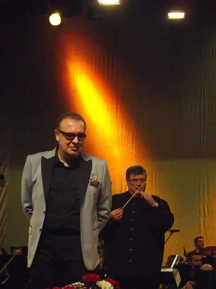 12795303_1084255941620973_2993319560954341460_n