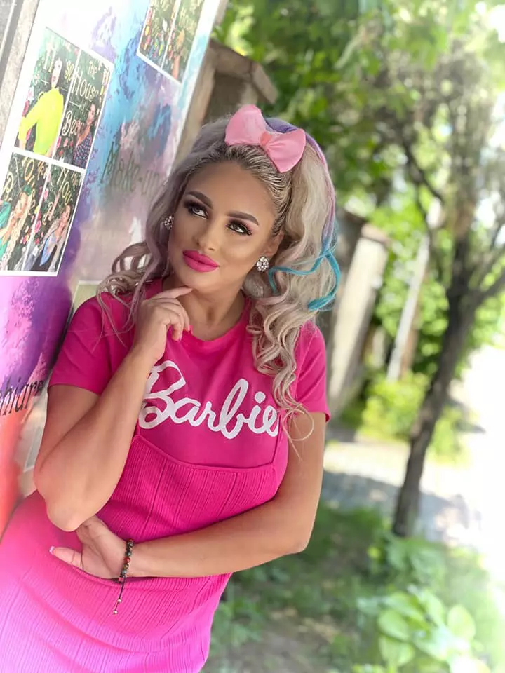 sanziana-buruiana-reactie-dupa-ce-s-a-zvonit-ca-divorteaza-5