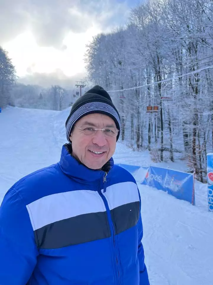 270088398_10225130060066040_4136405118543221340_n