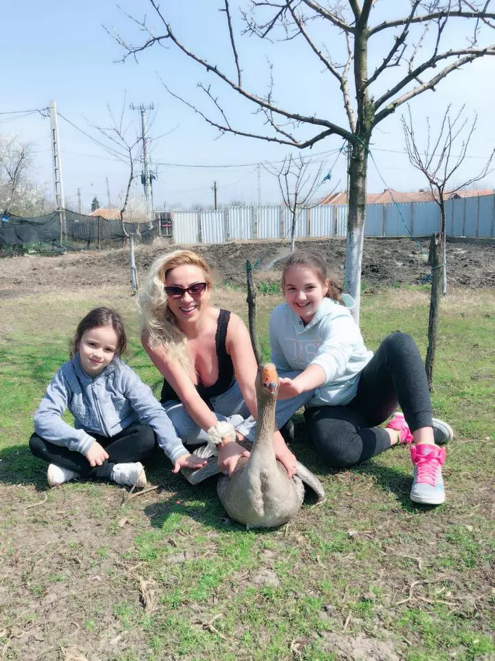 roxana-marcu-si-fetele-ei-1