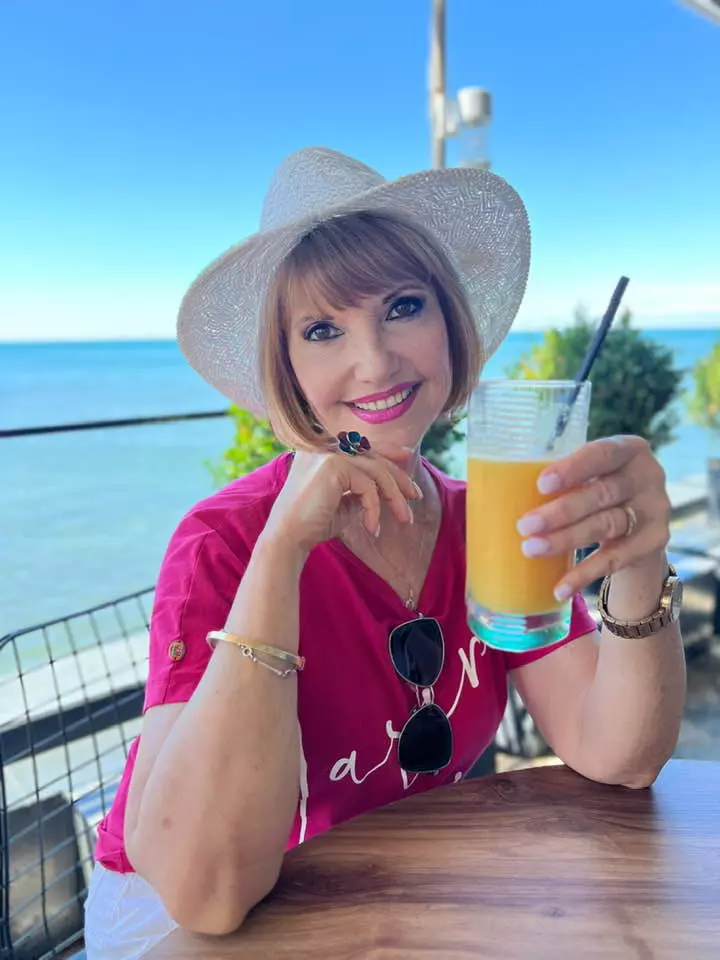 marina almasan 8