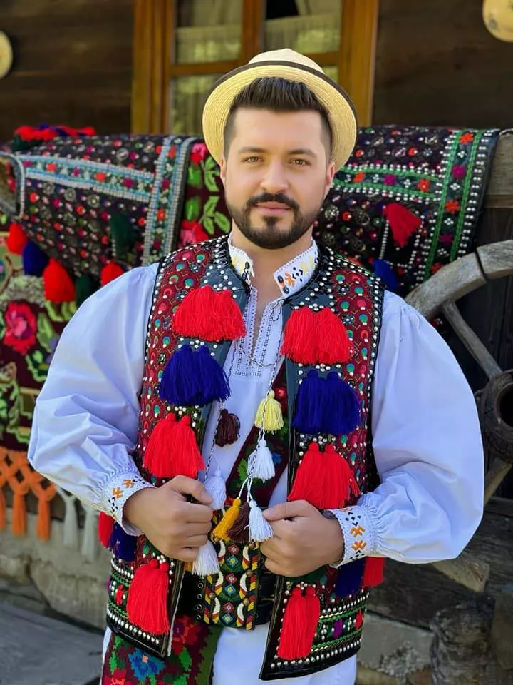 Paul Ananie de la vocea romaniei4