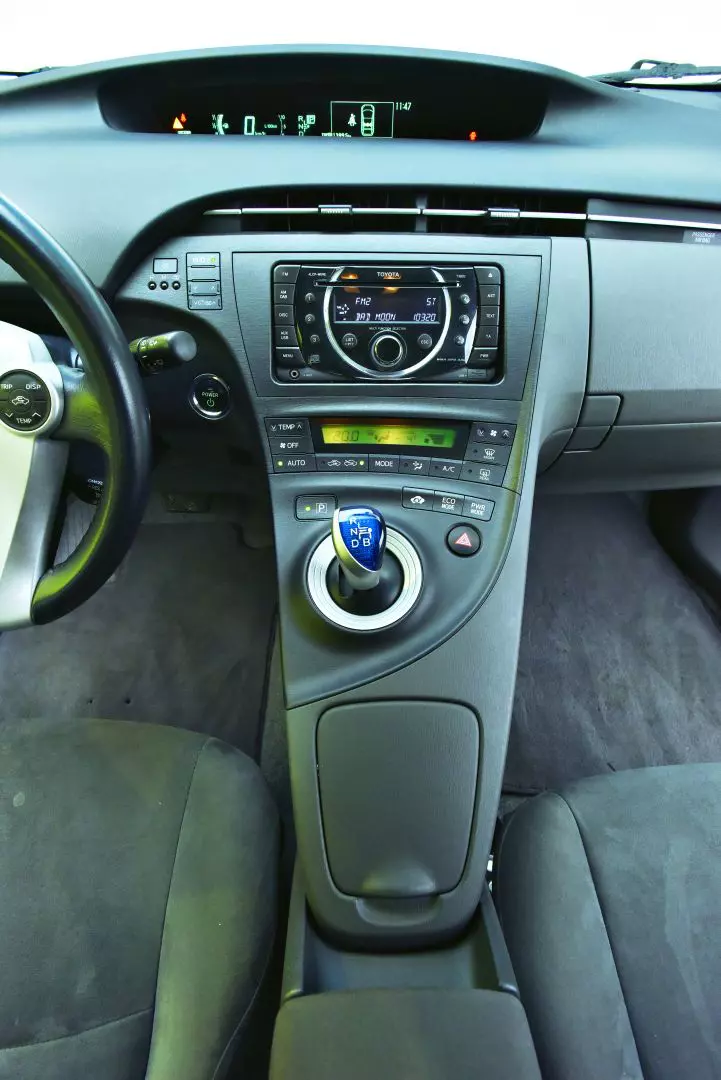 SH VW Polo vs Prius 004