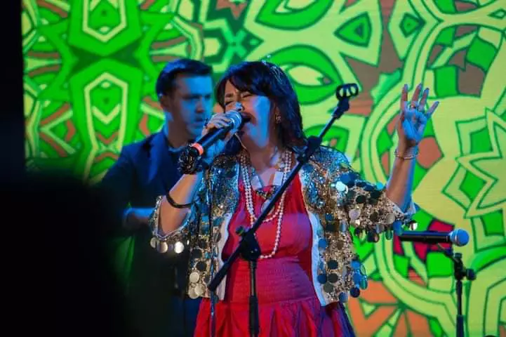 rona-hartner-pregatita-sa-iubeasca-din-nou-1