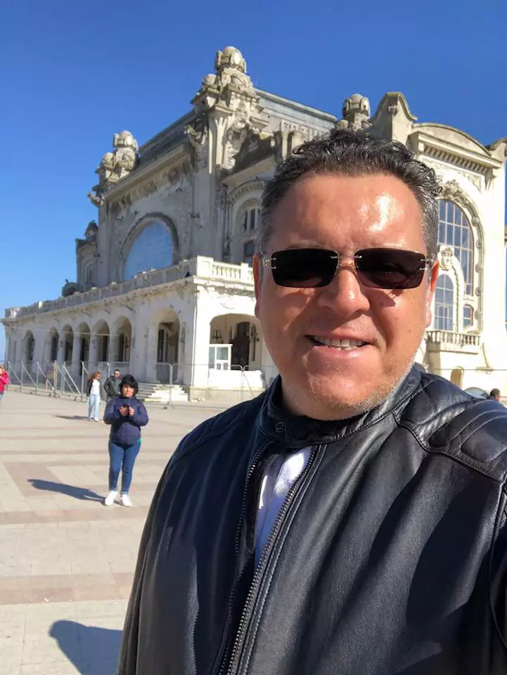 Ovidiu Komornyik la malul marii