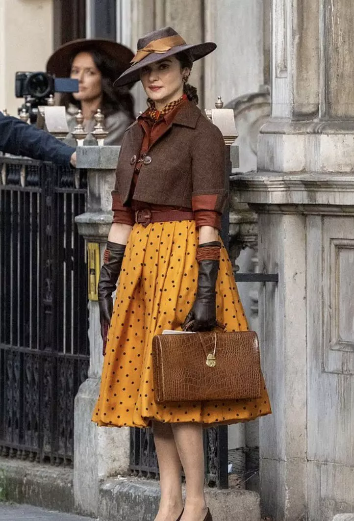 Rachel-Weisz-Mummy4