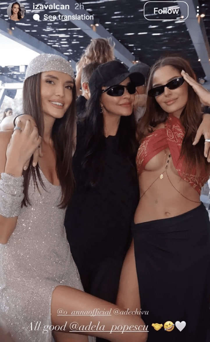 Adelina Chivu și prietenele ei în Mykonos