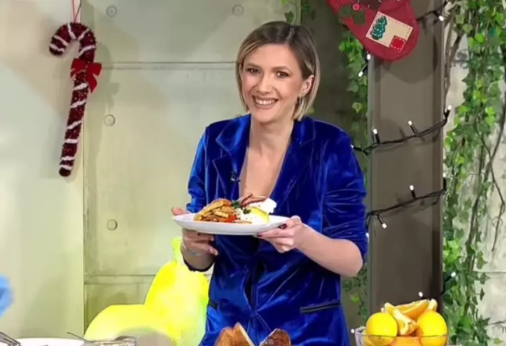 Adela Popescu1