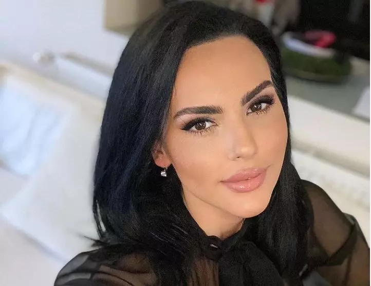 lavinia pirva CANAL DE YOUTUBE
