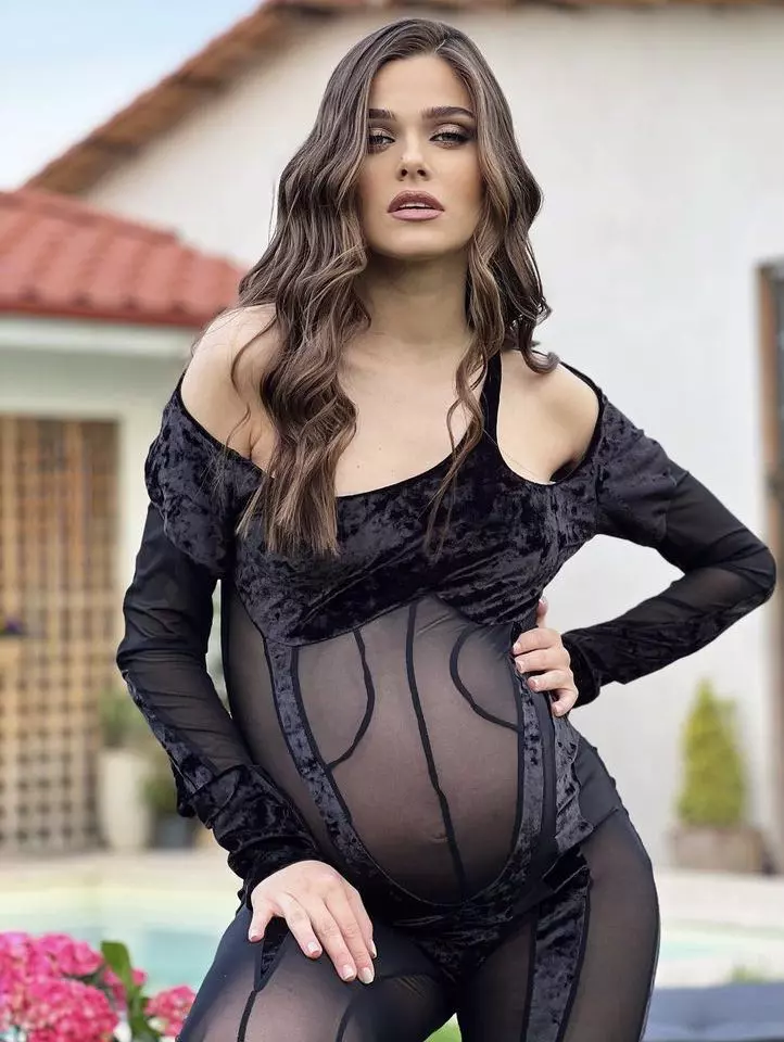 theo rose sarcina