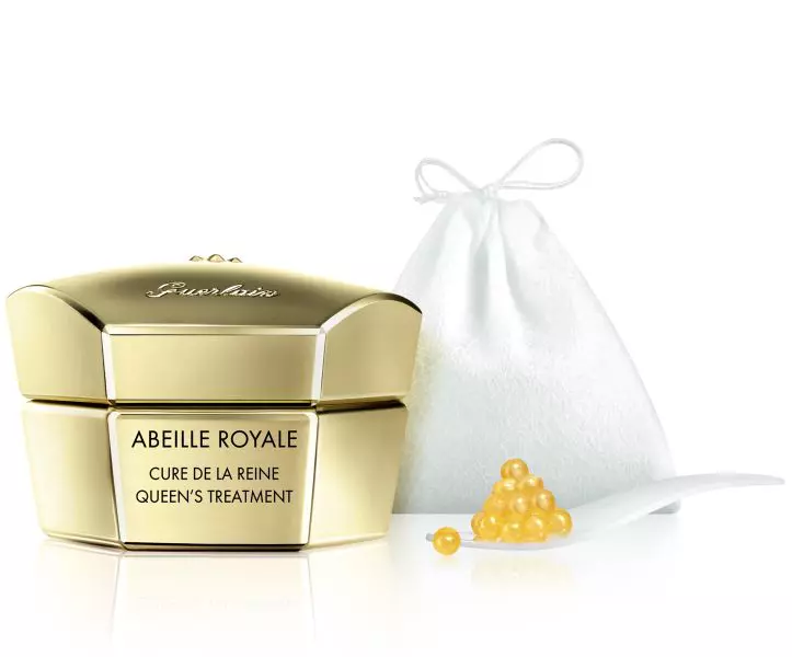 Tratament pentru pielea obosită, Guerlain, Abeille Royale Cure de la Reine, 760 lei