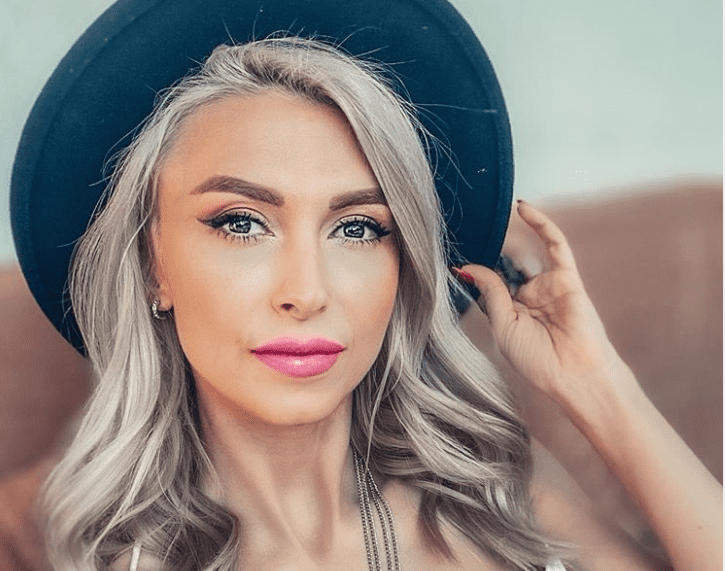 schimbare-de-look-pentru-andreea-balan-cum-a-aparut-vedeta-in-cea-mai-recenta-poza-de-pe-instagram_size20