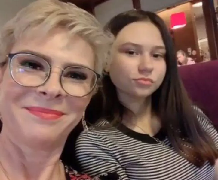 Cum-arata-casa-lui-Teo-Trandafir.-A-dat-milioane-pe-ea-dar-este-uluitor-ce-ii-lipseste2